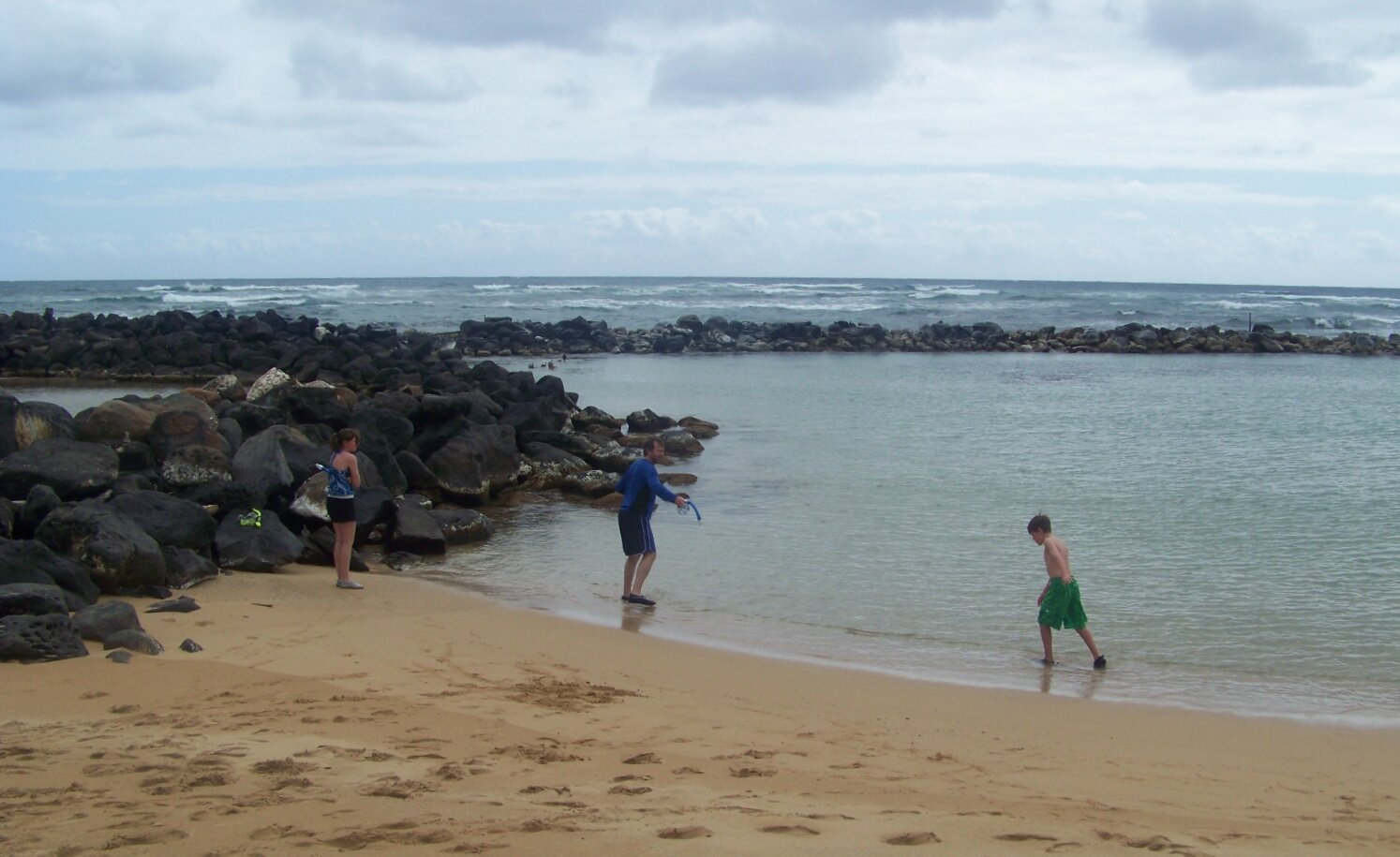 Snorkelling at Lydgate state park in Kauai